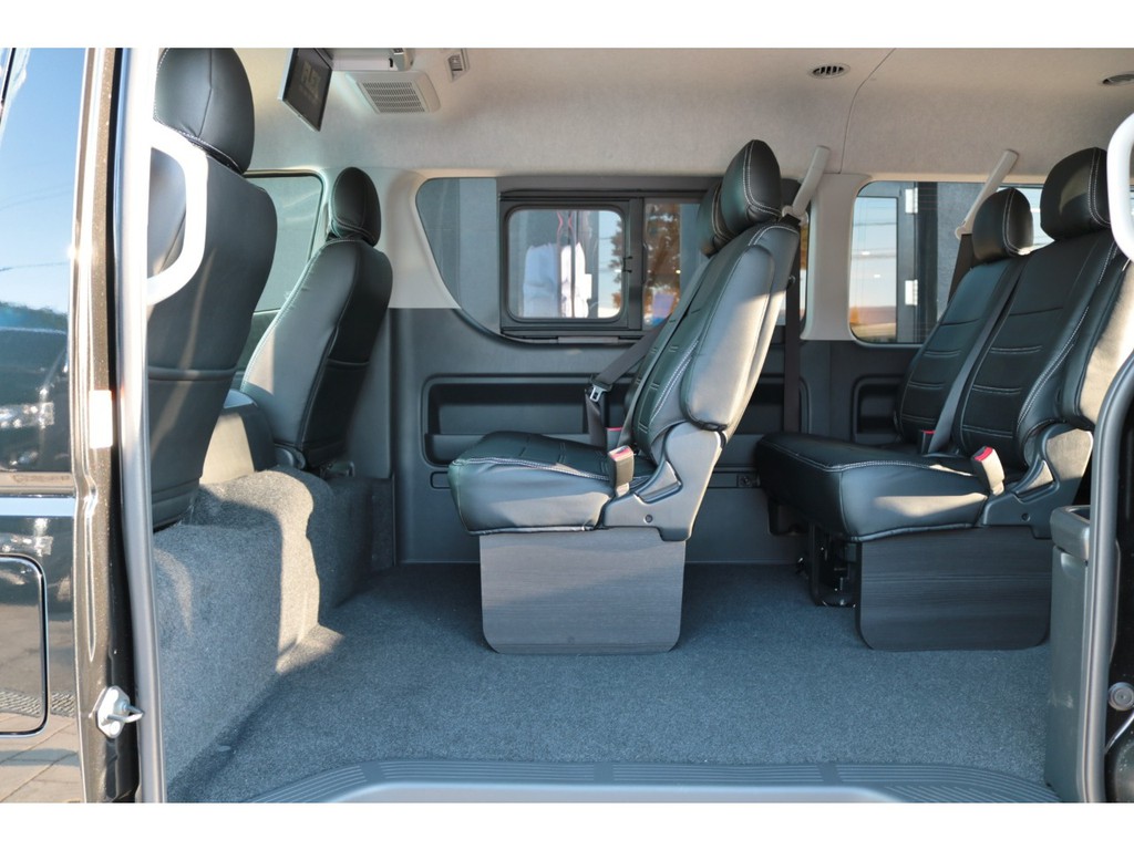 スライドドアを開けばそこにも広い空間が！