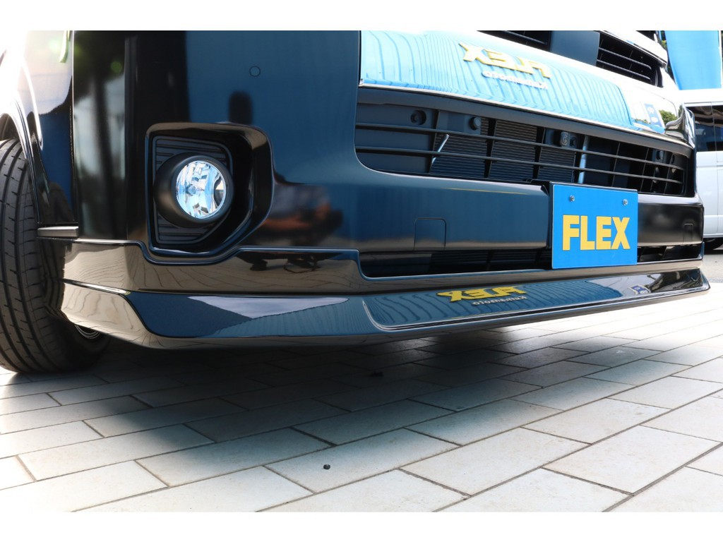 ＦＬＥＸフロントリップスポイラーでフェイス回りが引き締まりますね♪