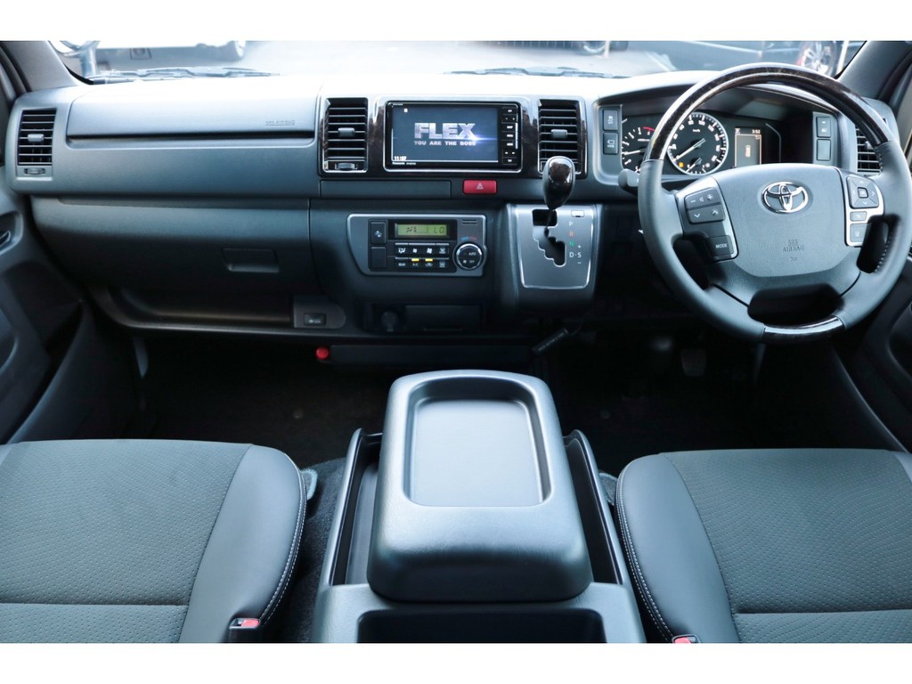 改良後新型！未登録新車　ハイエースＶ　スーパーＧＬ　特別仕様車「ダークプライムⅡ」　２８００ｃｃ　ディーゼル　２ＷＤ