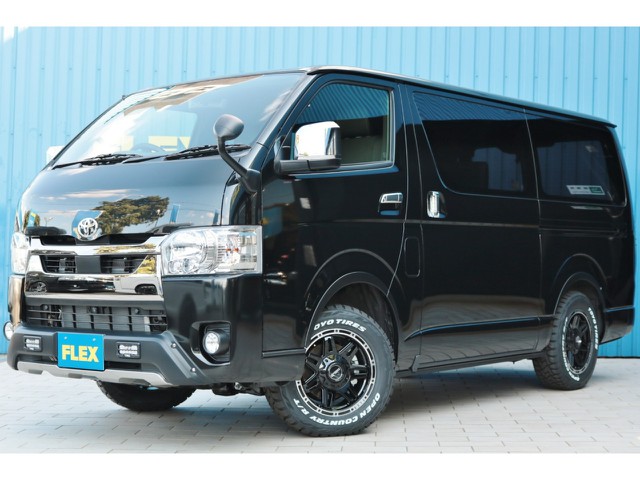 2 どぅ様　ハイエース　FLEX DELF02 17インチ　グッドイヤー 個性的なスタイルを実現するハイエース専用カスタムホイール