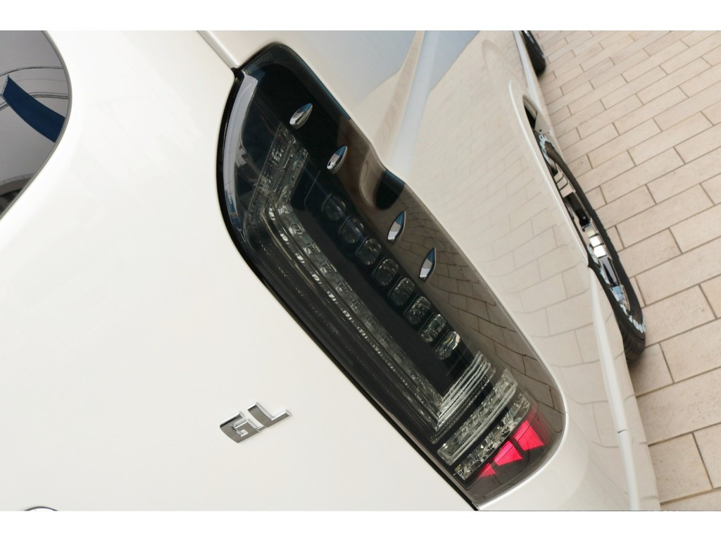 ＦＬＥＸプレステージブラックＬＥＤテールランプを装着しました！