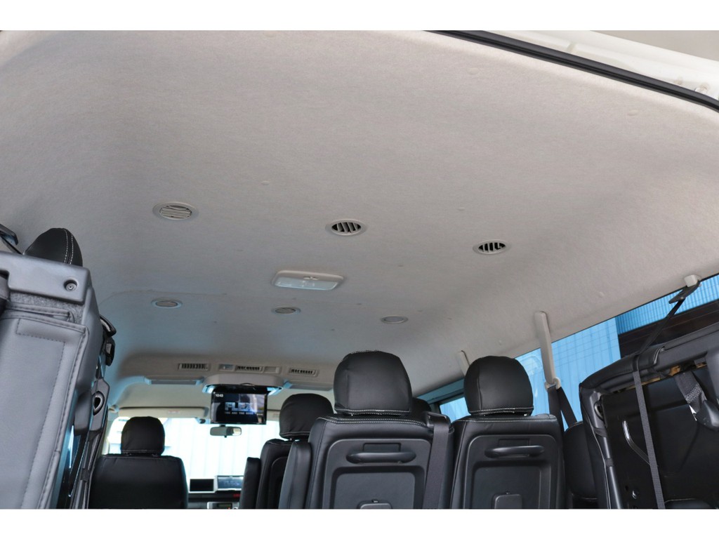 天張りもキレイな状態を保っておりますよ♪