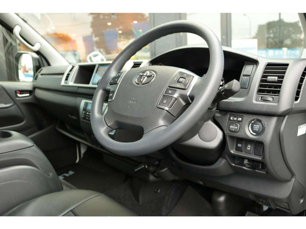 プッシュスタート＆スマートキー！パワースライドドア！ステアリングスイッチも完備！