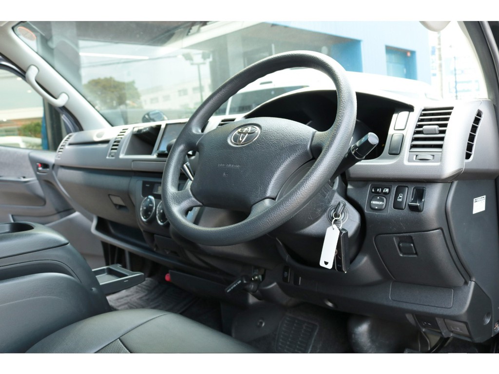 パワースライドドア付きの１台！インパネ回りもキレイな状態を保っております！