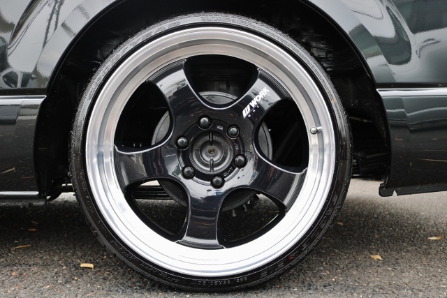 タイヤはGOODYEAR LS EXE！低燃費タイヤです！