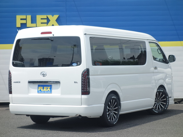 １０人乗り３ナンバーですので、普通免許で運転ＯＫ！