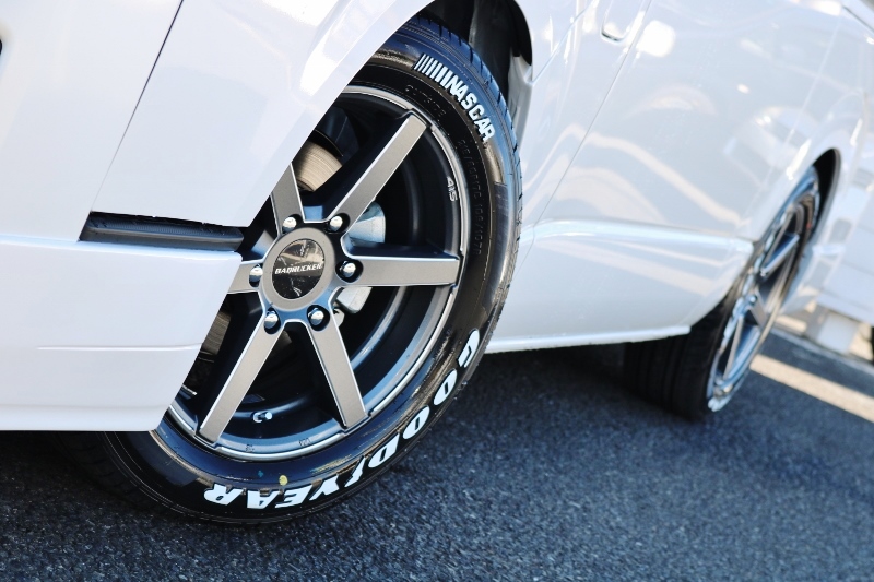 GOODYEAR　NASCARタイヤは安心のグリップ力です！