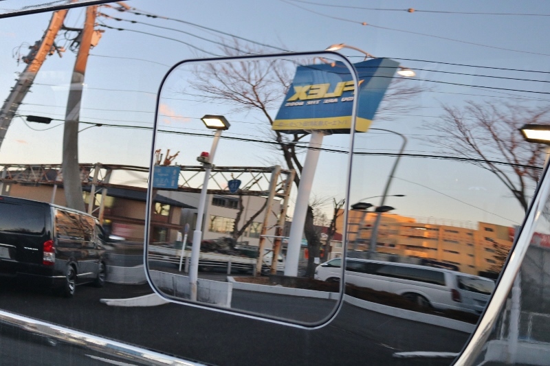 ワゴンＧＬは片側スライドドア、片側は小窓付き！換気もできます。