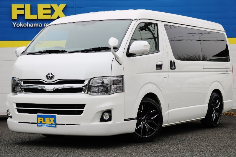 ハイエースワゴン GL ロング ミドルルーフ ベットキット付入庫しました♪