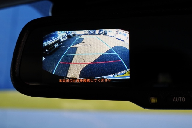 バックカメラも装備済みですので、駐車が不安な方も楽々！