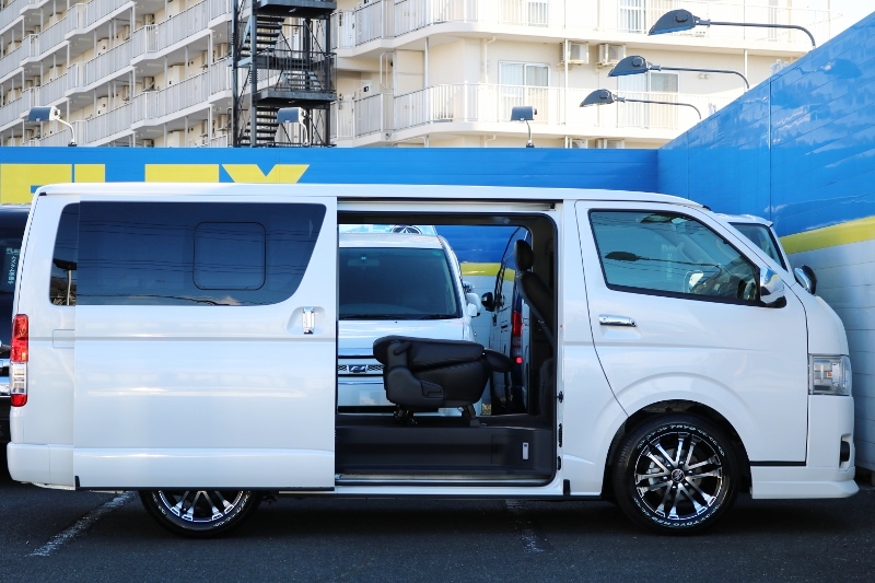 特別仕様車ダークプライムには多数の特別加飾・装備がございます！是非1度ご覧ください！