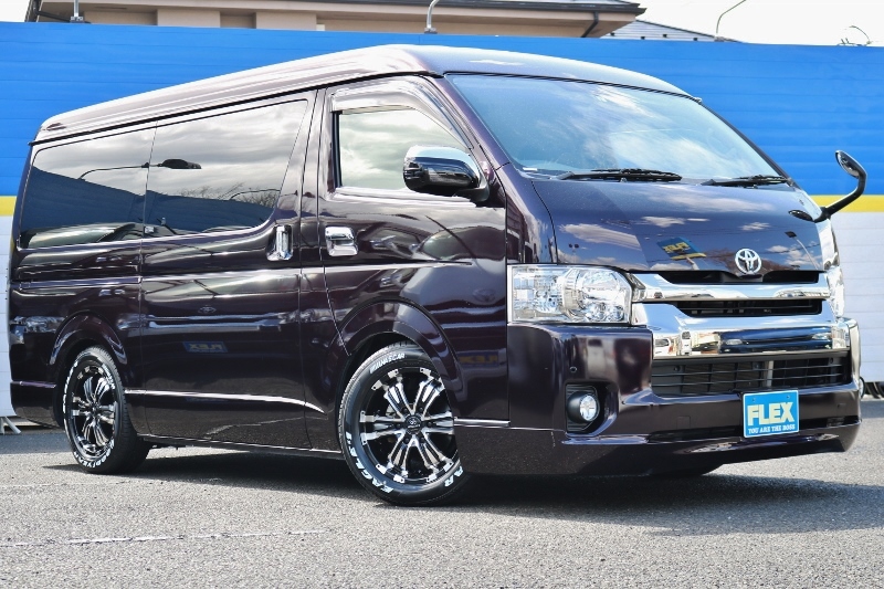 力強い車にバトルシップⅡアルミと程よいローダウンが素敵ですね♪♪
