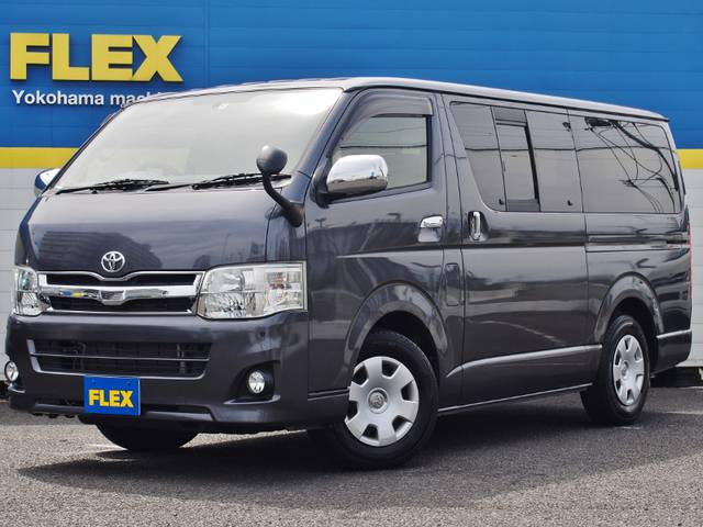 低走行♪お得な8人乗り3列シート！3型グレーが入荷いたしました！