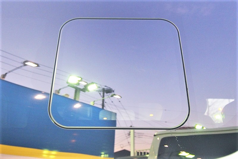 小窓が付いているので換気できます♪