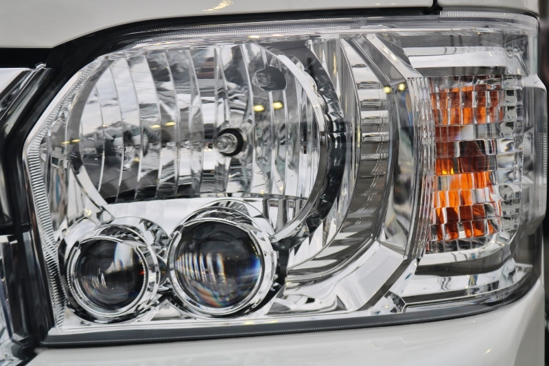 メーカーオプション、ＬＥＤヘッドライト！
