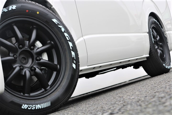 ホイールは??-9　17インチです！