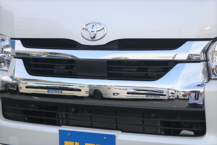 新型になり、ミリ波レーダーの位置が変わりました！