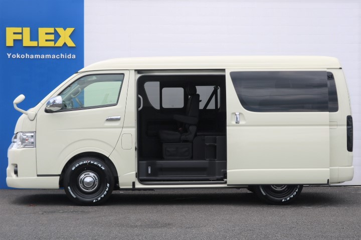 メーカーオプションの片側パワースライドドアがついています！