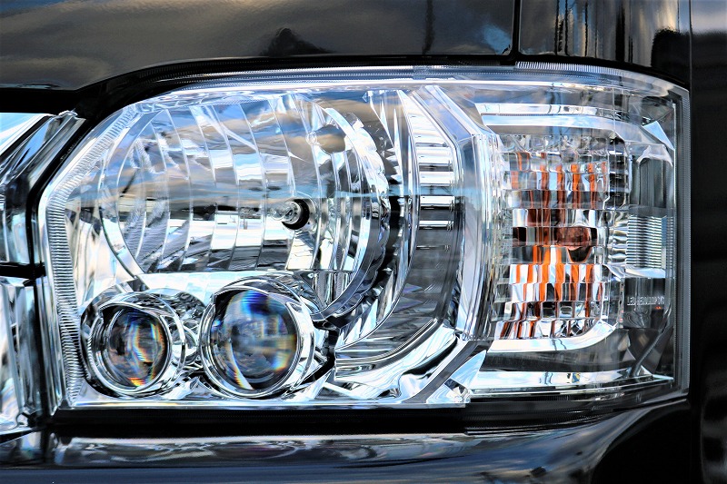 メーカーオプションで、ＬＥＤヘッドライトが装備されています！