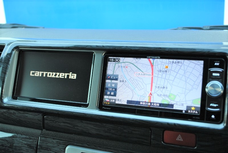 大人気のサブモニター付き！