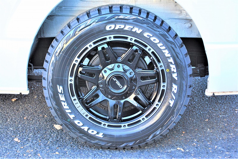 オープンカントリー　ＤＥＬＦ０４　16インチアルミ装着済みです♪