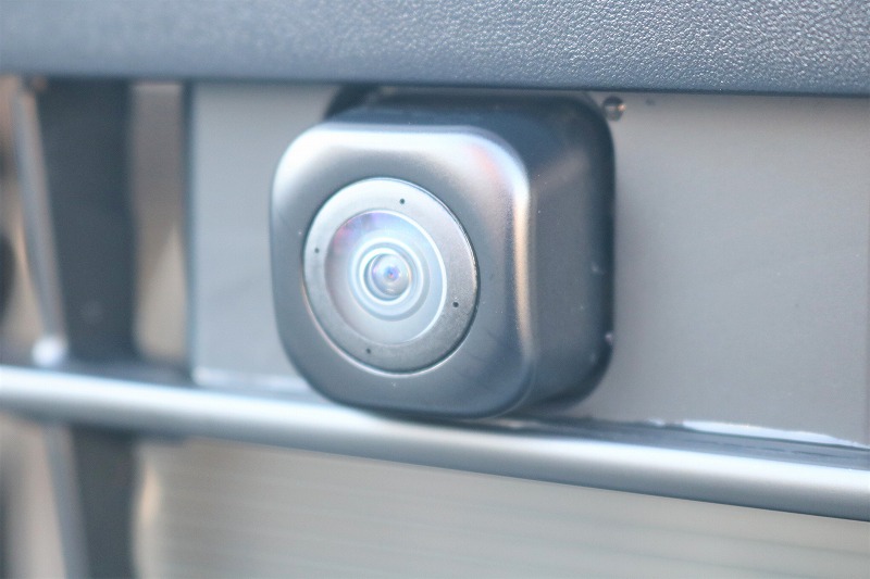 メーカーオプションのアラウンドビューモニターのナビ連動も込み！