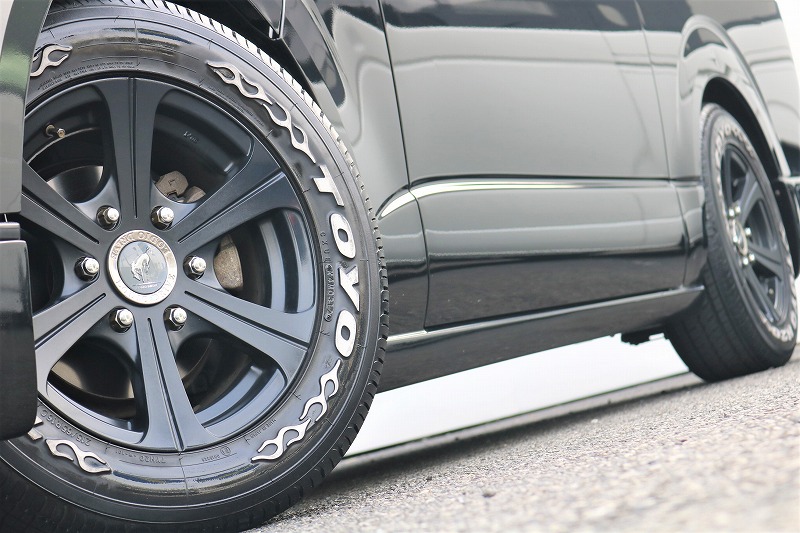グリップ力のあるTOYO H20タイヤ