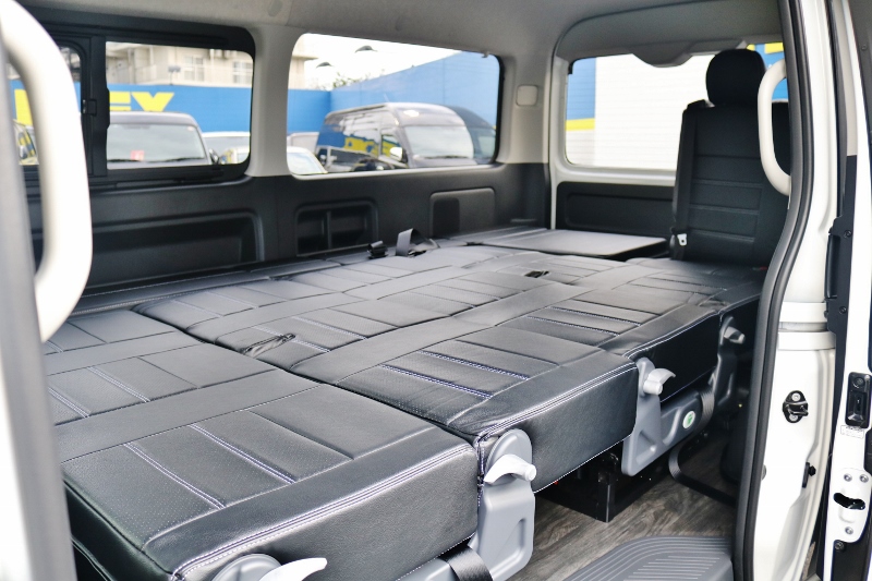 フルフラット可能なので車中泊も楽しめます！