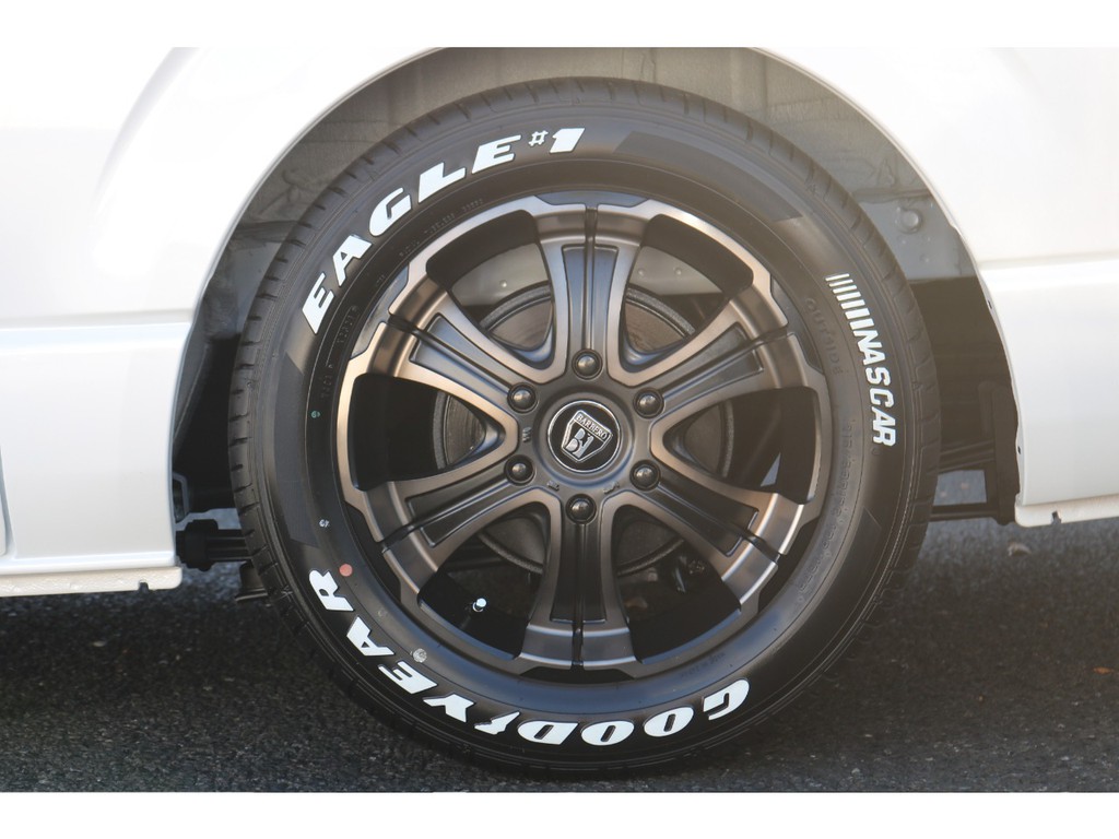 グッドイヤーナスカータイヤ！