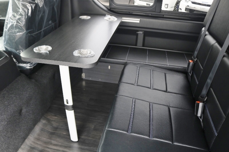 サイドテーブル装着済みです！