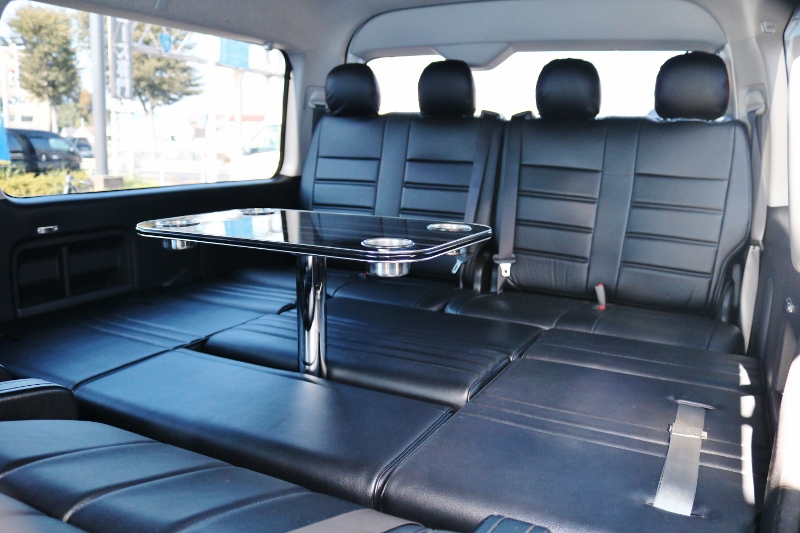 二列目以降はフラットになるので軽めの車中泊も楽しめます♪