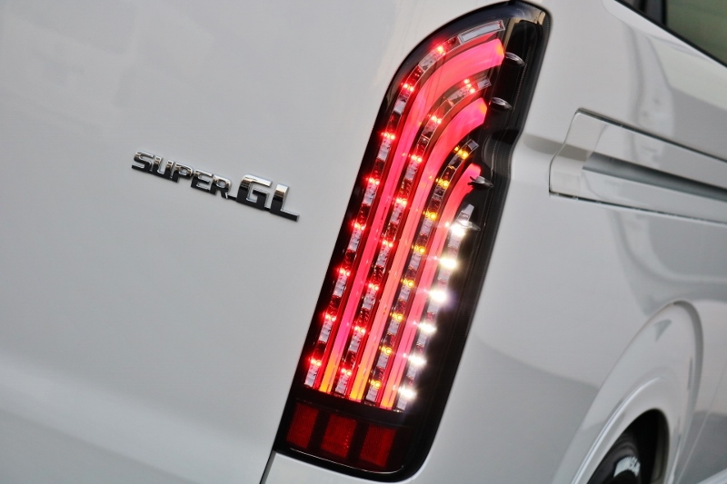煌き　LEDテールランプ装着済み！