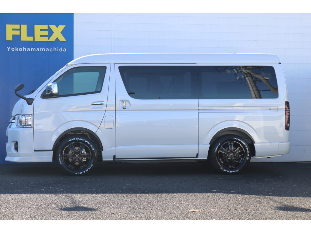 間口の広いスライドドアなので乗り降りも簡単です！