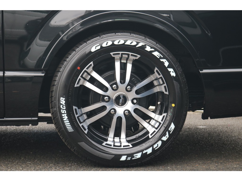 グッドイヤーナスカータイヤ！