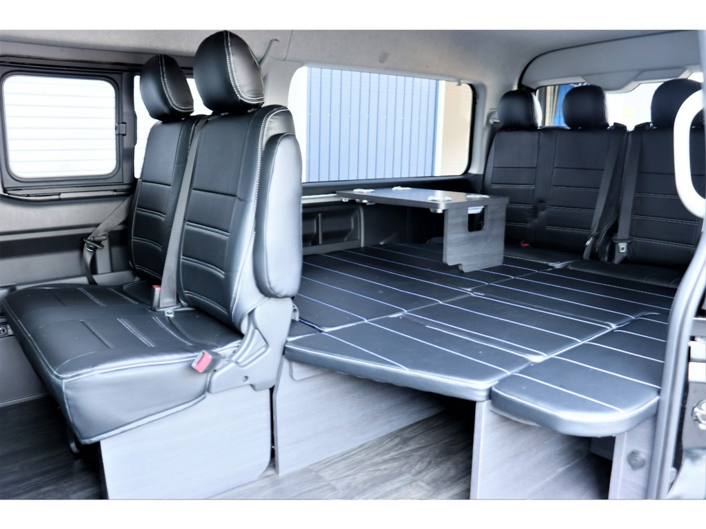 ベッドモードでもテーブルは使用可能です