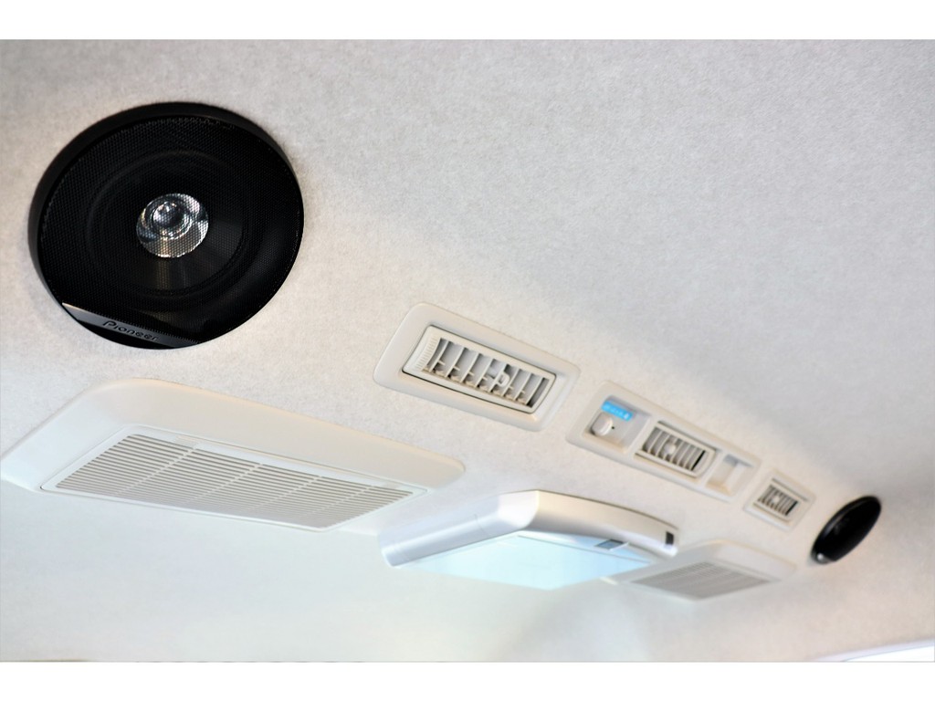 カロッツェリア製ルーフスピーカー付き