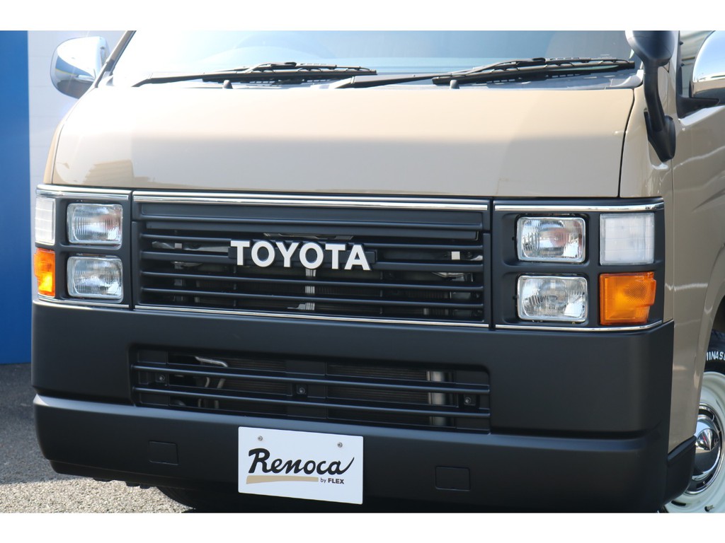 Renoca　大人気の角目4灯です！