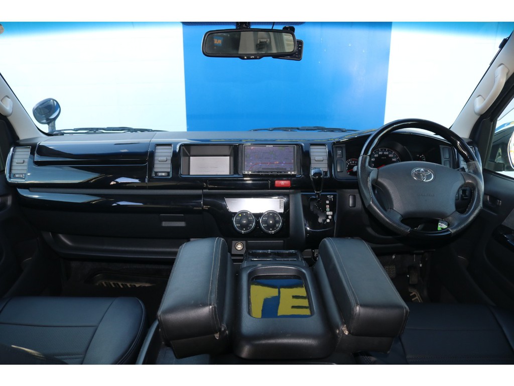 インテリアパネル3点セット装着済みです！