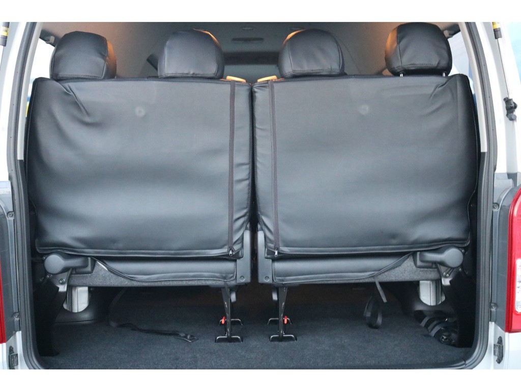 座り心地の良い４列目シート！