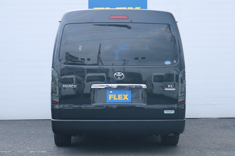 リアビューもきまってます