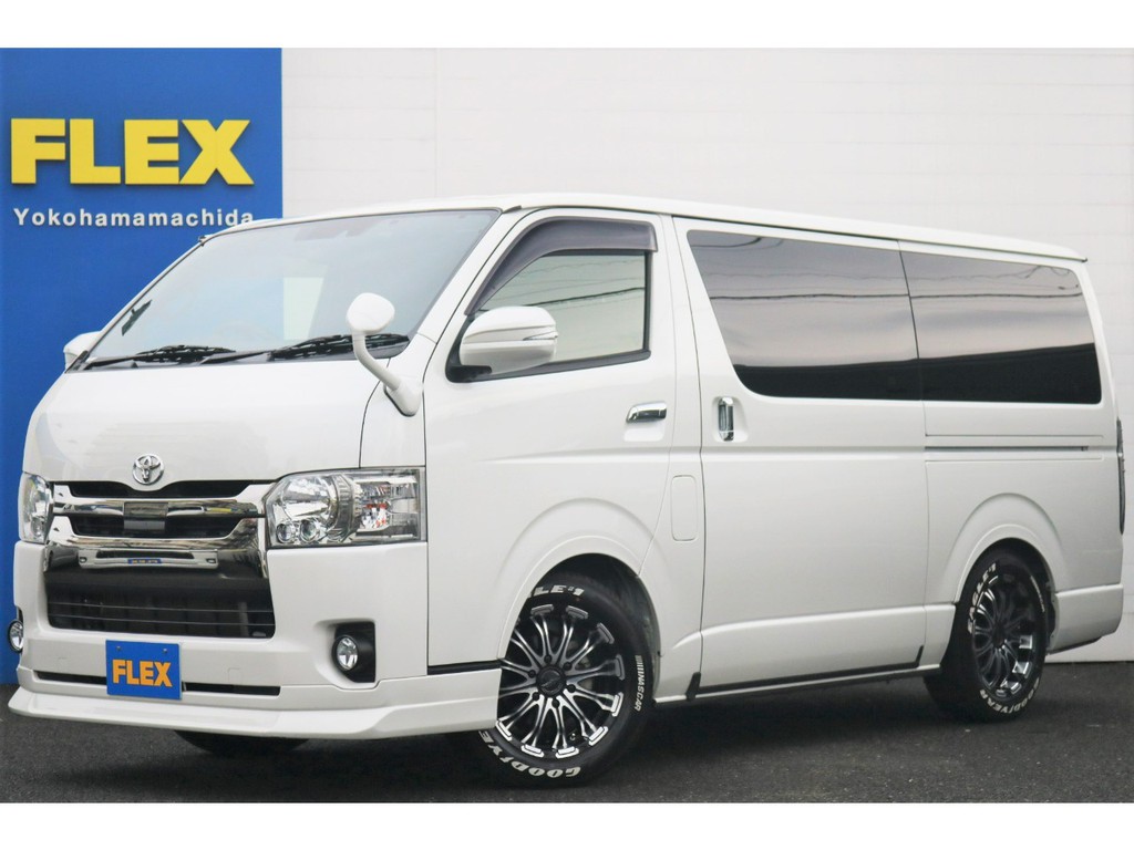 ☆厳選仕入れ☆　４WD　ディーゼル　カスタム済み　ベッドキット付き♪