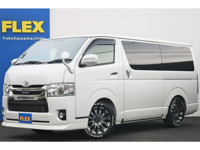 ☆厳選仕入れ☆　４WD　ディーゼル　カスタム済み　ベッドキット付き♪