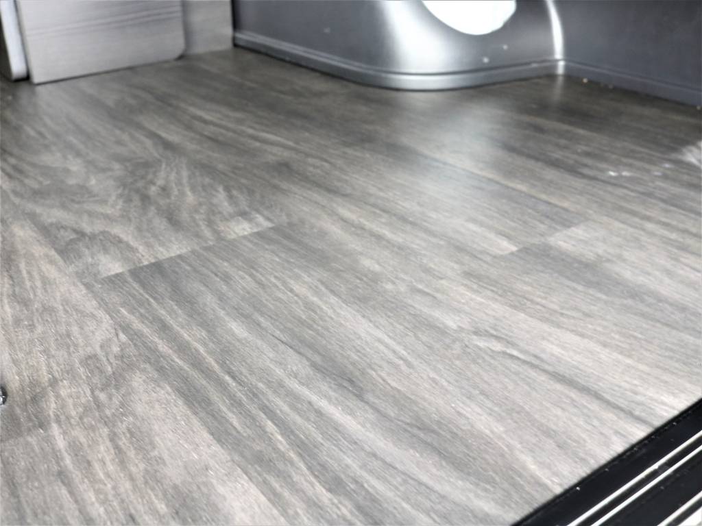 【全面フローリング】施工！お手入れもラクチン！！