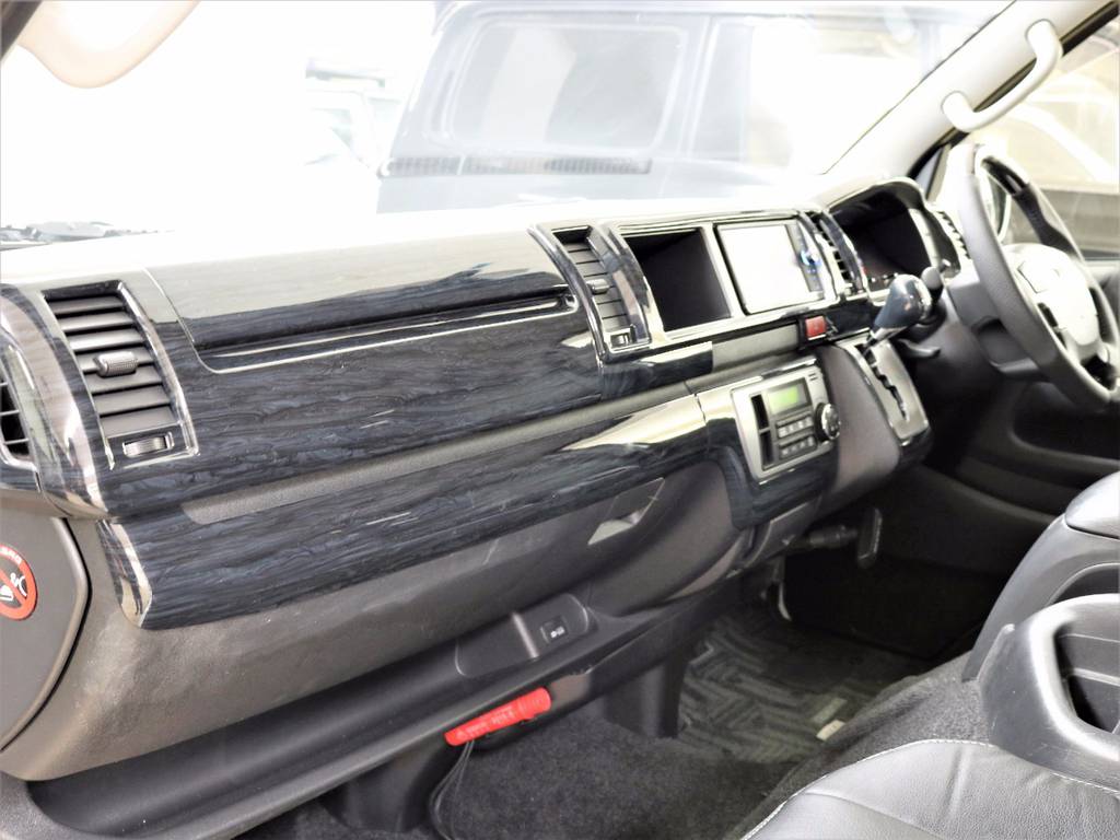 【インテリアパネルSET】をインストール！高級感を演出！！