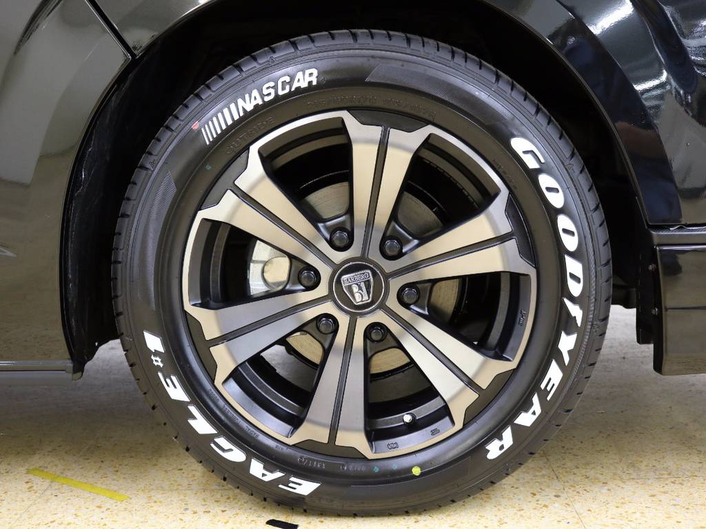 １７インチ　バルベロアーバングランデ！ＧＯＯＤＹＥＡＲナスカータイヤ！