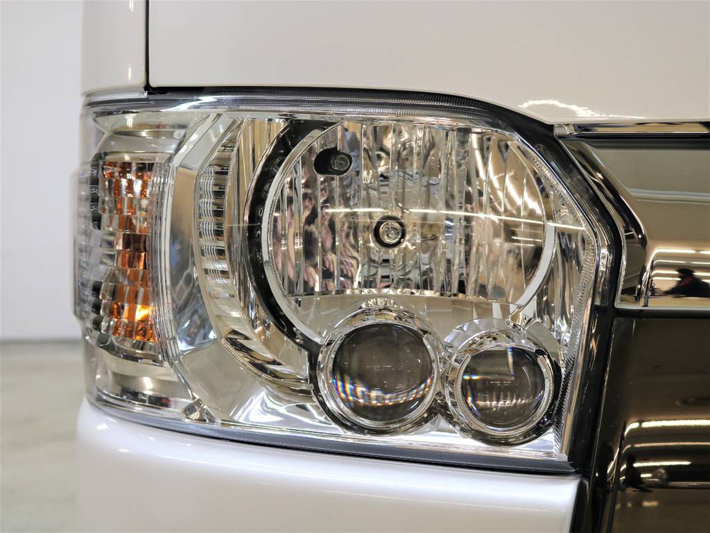 ＬＥＤヘッドライトは標準装備です！