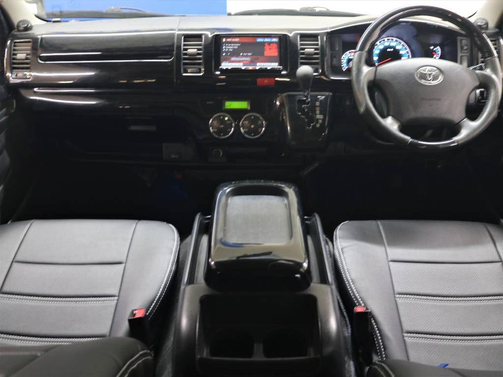 人気の３型ハイエースＶ！ＭＲＴ１！