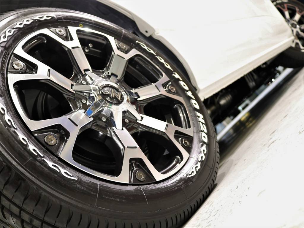 ナイトロパワーウォーヘッドアルミホイールとTOYOH20タイヤの組み合わせ！