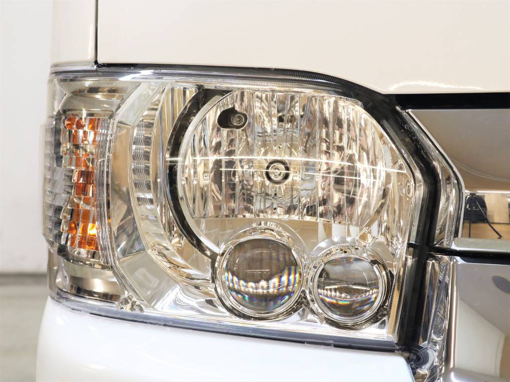 ＬＥＤヘッドランプ等メーカーオプションはフル装備！