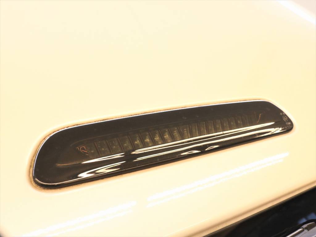 新品スモークレンズハイマウントストップランプ！